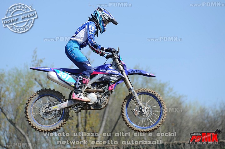 _ROB3881 (Copy).jpg